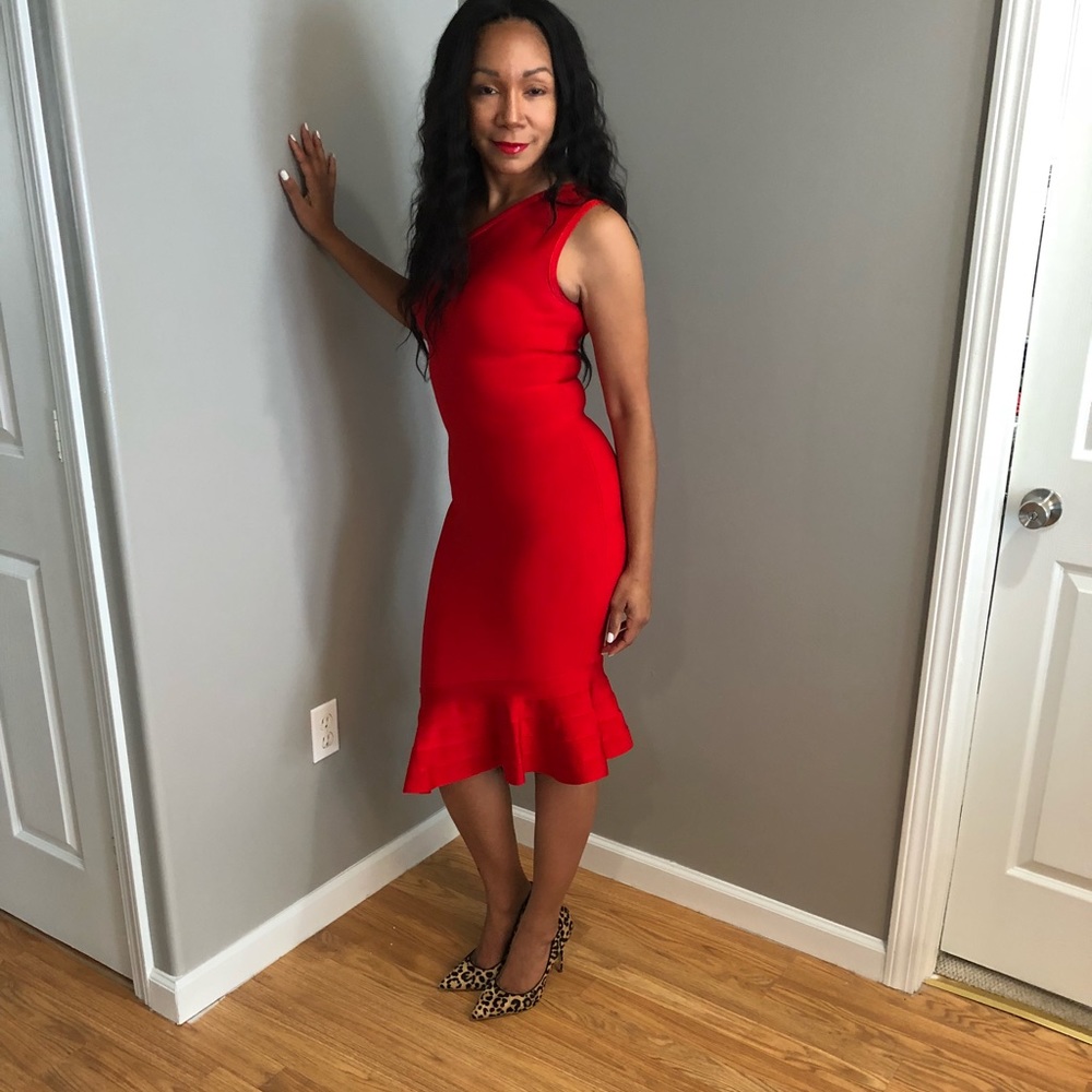 Red bandage one shoulder dress